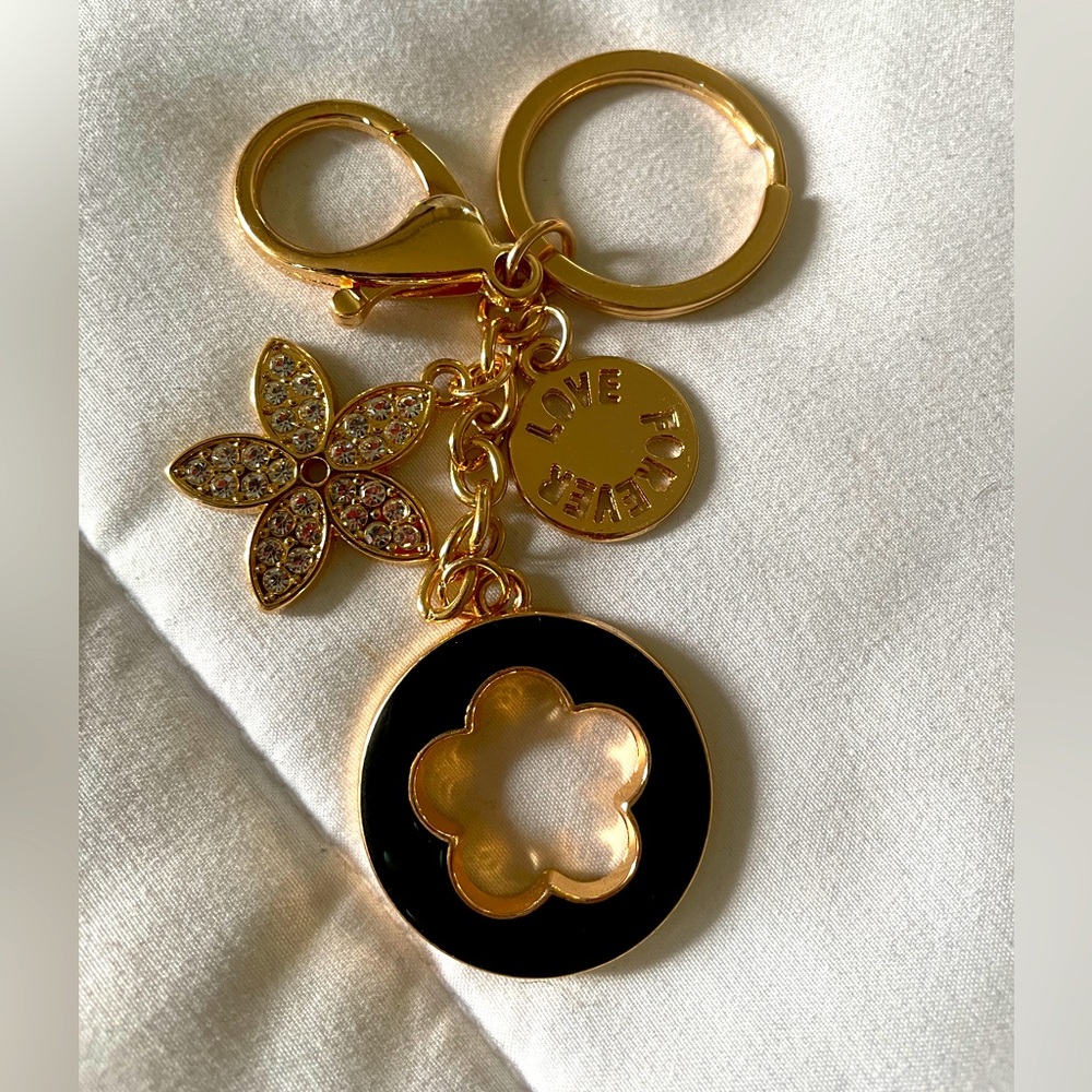 NWOT Unbranded Clover Keychain/Bag Charm